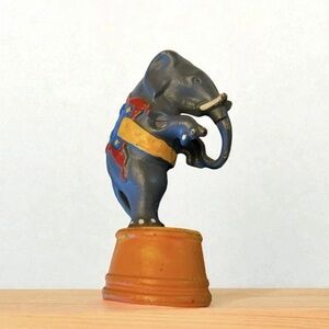 Vintage AC Williams Cast Iron Circus Elephant Art Deco Coin Bank